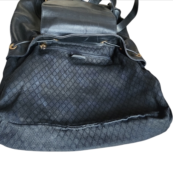 Gucci Black Leather Backpack with Bamboo Accents - Picture 4 of 9